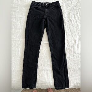 Joe’s Jean’s Women’s Black High-Rise Skinny Jeans for sale!